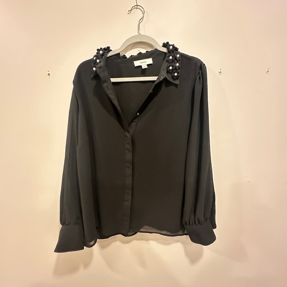 CeCe Women's Floral-Appliqué Collared Long-Sleeve Blouse - Picture 2 of 3